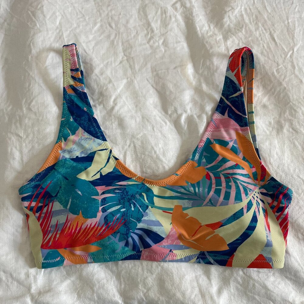 Old Navy: Voop-Neck Bikini Swim Top Hawaiian Print